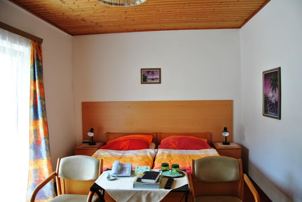Gasthof Und Pension Haunschmid Rechberg Δωμάτιο φωτογραφία